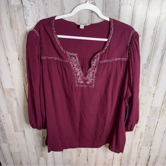 The Pioneer Woman Split Neck Embroidered Blouse Women's Plus Size 2X NWT! - Picture 2 of 16